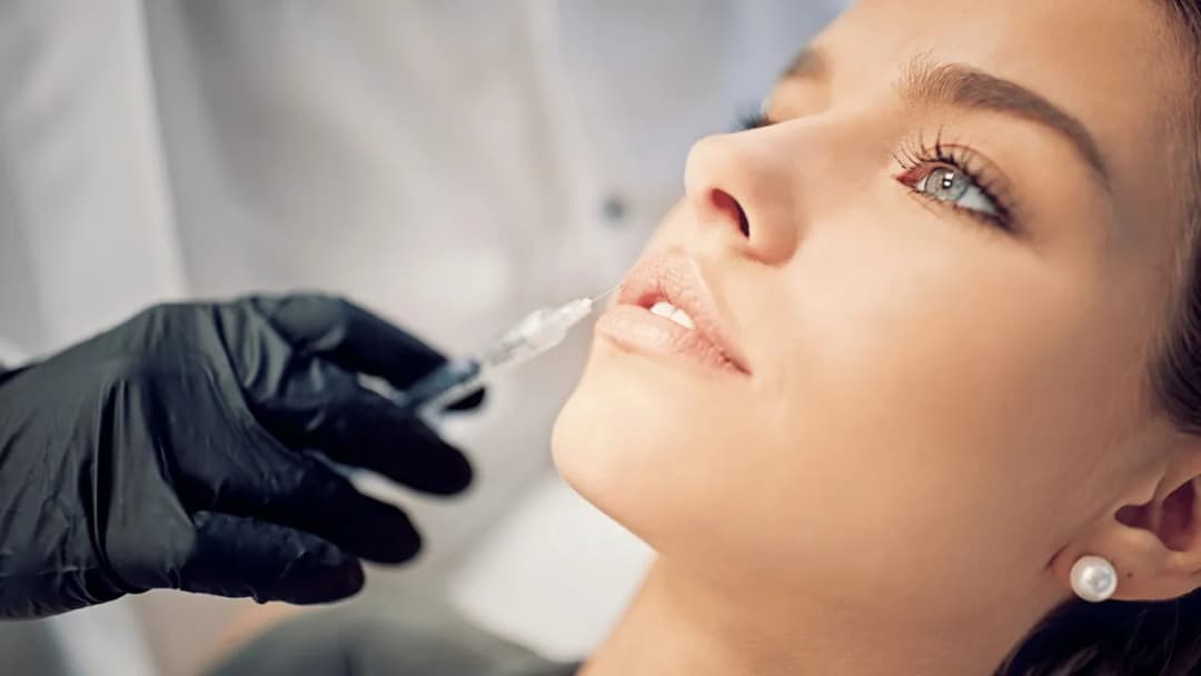 Czy powiększanie ust kwasem hialuronowym jest bezpieczne? Oto prawda