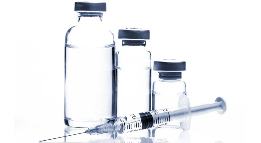 Co niszczy kwas hialuronowy? Oto czynniki, które musisz znać